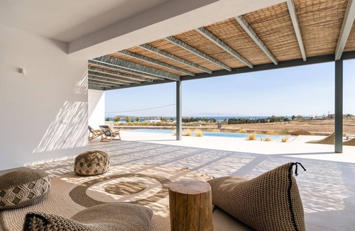 Chrissi Akti Villa | Villa Vesper Paros Golden beach