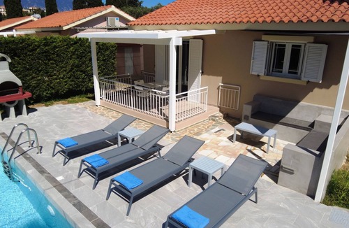 Ntomata Villa | Villa with private pool in Svoronata near Avithos beach.