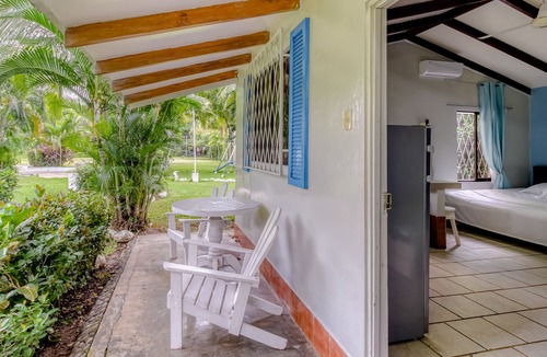 Puntarenas Apartment | Villa with terrace, shared pool & community gardens - walk to beach!