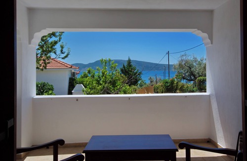 Nimfea Villa | Villas on the beach front of Agios Dimitrios