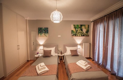 Ampelokipoi Apartment | Vinegarden