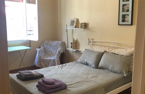 Athens Apartment | Vintage apartment , 700m from metro