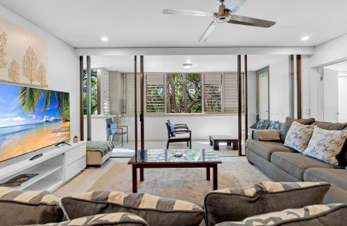 Palm Cove Apartment | Violet Drift - Beachside Escape in Sea Temple Resort