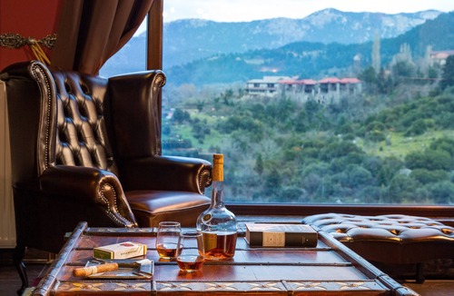 Eptalofos Villa | Volhon Mansions of Parnassos