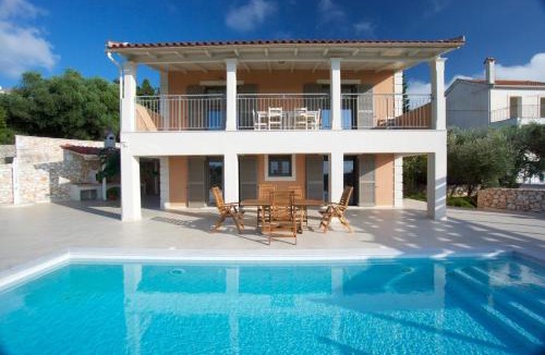 Antipata Villa | Vryonis by Vintage Travel