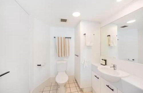 Urangan Apartment | Wake to the Waves - Oceanfront Apartments