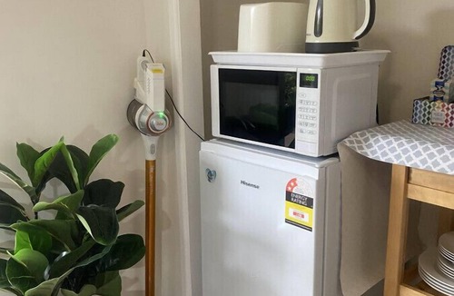 Buddina Apartment | Walk to beach, pet-friendly - Book now for Spring