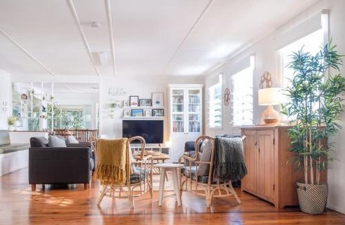 Moffat Beach House | Wara Wara on Moffat Beach Foreshore