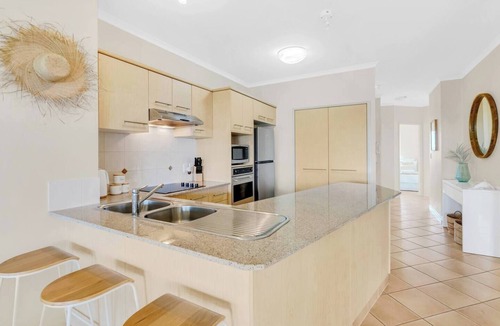 Cairns North Apartment | Water Views on the Esplanade