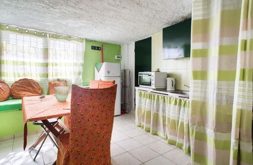 Salamis House | Wavedance Accommodation (Dionysos)