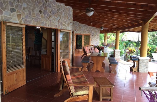 Ballena House | WHALES TAIL VIEWS Del Congos Uvita Great privacy,BIRD Reserve,Waterslide Pool