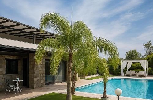 Molos-Agios Konstantinos Villa | White Diamond Villa