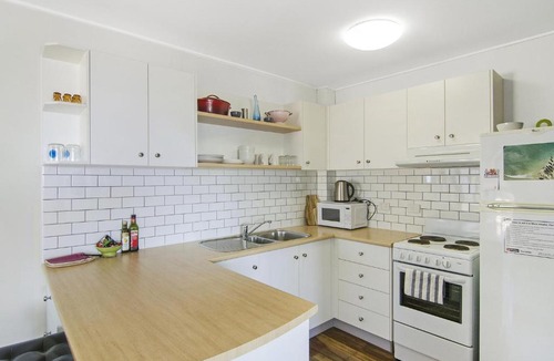 Currumbin House | WHITE DOLPHIN, UNIT 6