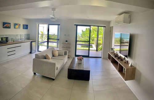 Airlie Beach Apartment | Whitsunday Dreams