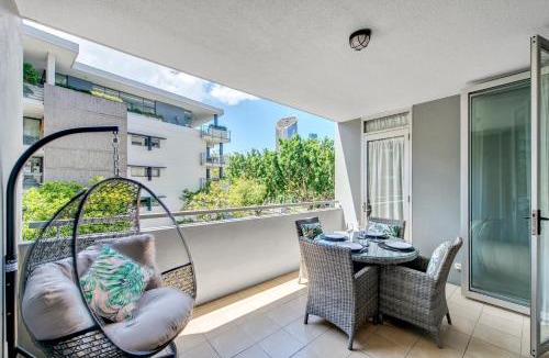 South Brisbane Apartment | Wild Luxe Apt - Southbank & Fast WiFi, Parking