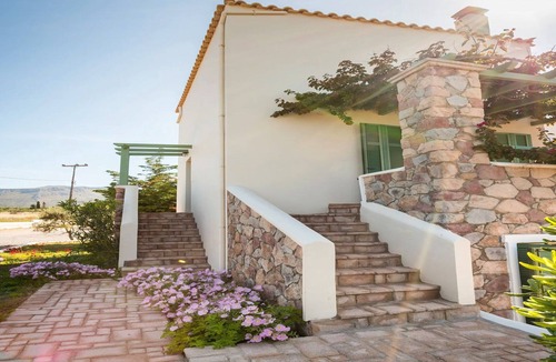 Neapoli Villa | Wonderful Neapoli Villa | Beachfront 2 bedroom Villa | Neapoli