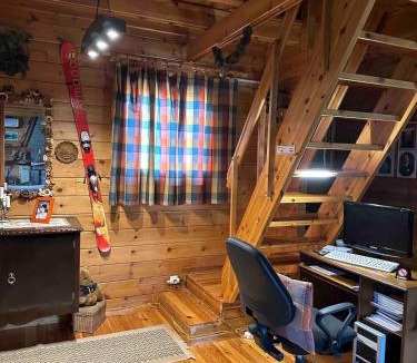 Dirfys-Messapia Ski Chalet | Wooden cottage with private pool near to sea