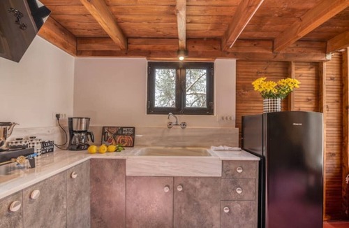 Topolia Ski Chalet | Wooden House Apts