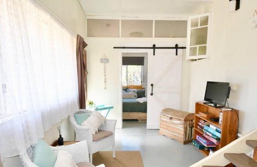 Woodgate House | Woodgate Beach Shack @ 10 Fifth Avenue WOODGATE