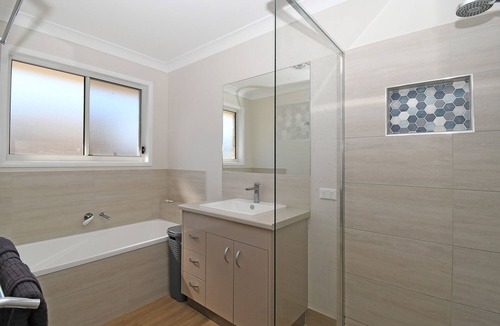 Kawungan House | Work Crews or families beautiful modern house