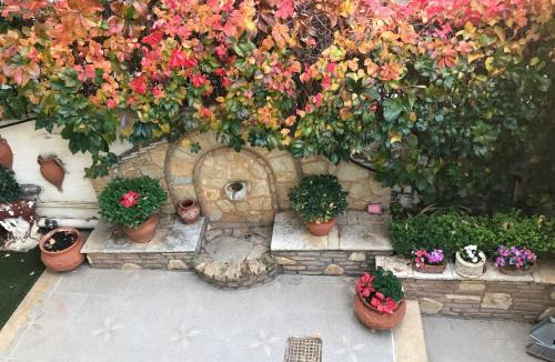 Nea Palatia Apartment | Yellow House Oropos