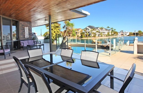 Mooloolaba House | Yulunga 20 with amazing views