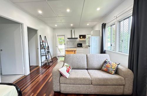 Taigum House | Zen Escape Guest House "Location 3" - Three listings - Hidden Gem, Funky Corner, Boutique Granny Flat