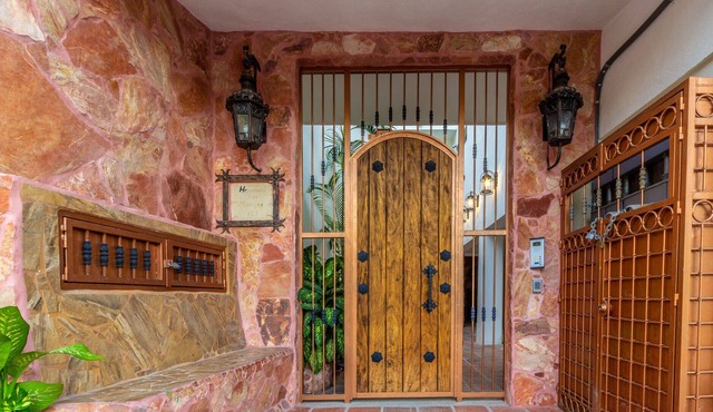 5000 square feet of PH living with beautiful panoramic jungle view.