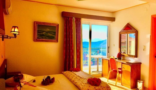 Aiolos Hotel