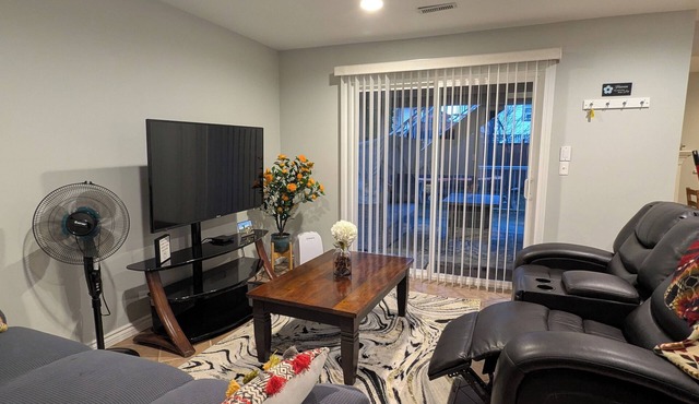 Charming, Spacious Suite w/Private Office