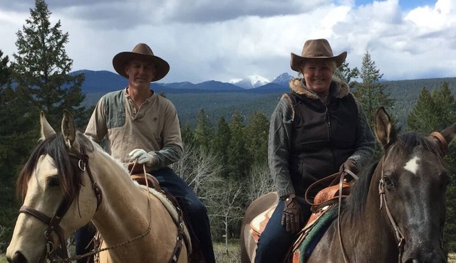 Experience a working guest Ranch in the Heart of Cowboy County