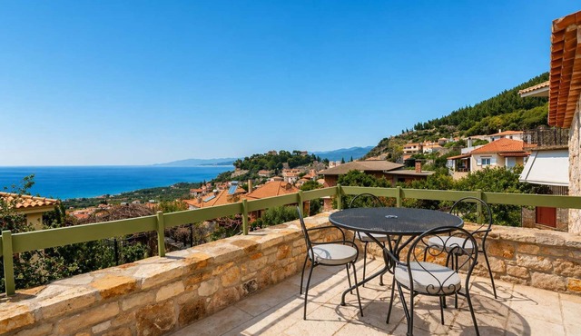 Kyparissia Aries Stone Maisonette, Panoramic Views