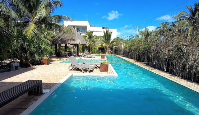 Romantic condo 1 block from Sea Progreso East