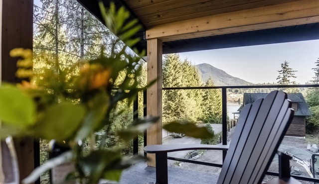 Sitka Cabin-Modern, Hikes, OD shower, Pet