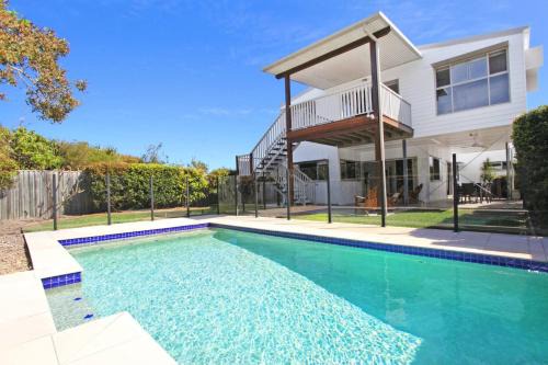 Wave Crescent Mount Coolum 