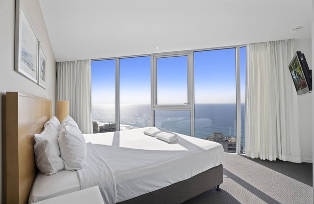 Apartment 23003 offers the convenience of a self-contained apartment, but with 5