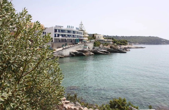 Beachfront Family Haven - Argo Seaside Stays