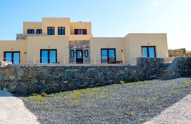 Dipolis Luxury Apartments Syros