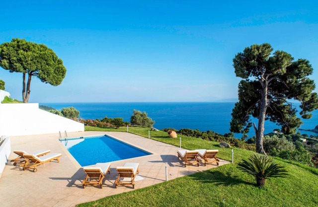 Exquisite Skiathos Villa Skiathea Villa Beta 2 Bedrooms Private Pool Troulos