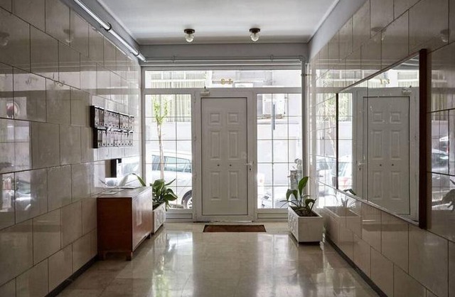 Fabulous 3BD Apt close to Kalimarmaro