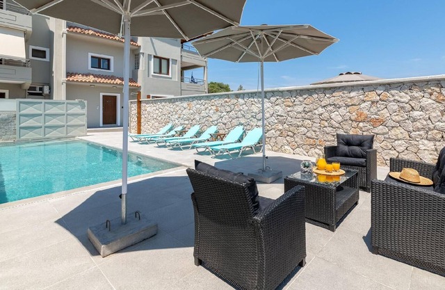 Holiday house Kremasti for 1 - 6 persons with 2 bedrooms - Holiday apartment in one or multi-family