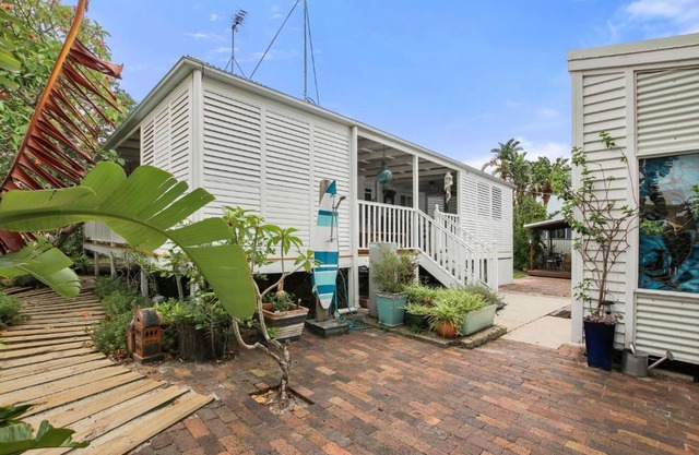 Landsborough Pde 122 Golden Beach