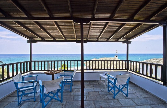 Lux Superior Suite for 3 persons 20m. from Sea