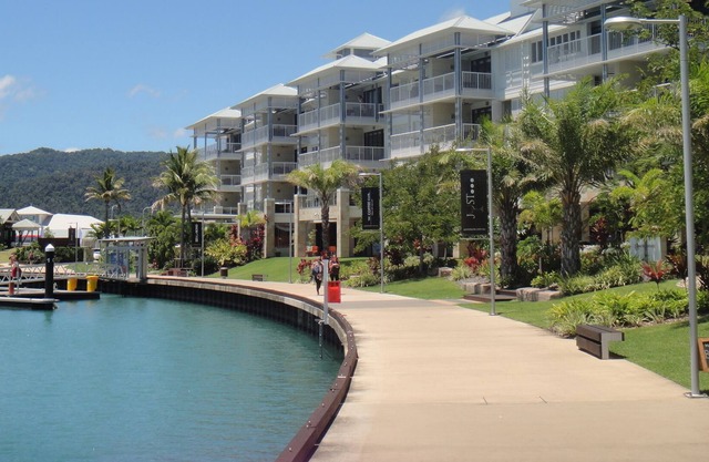 Luxury apartment in front of the marina