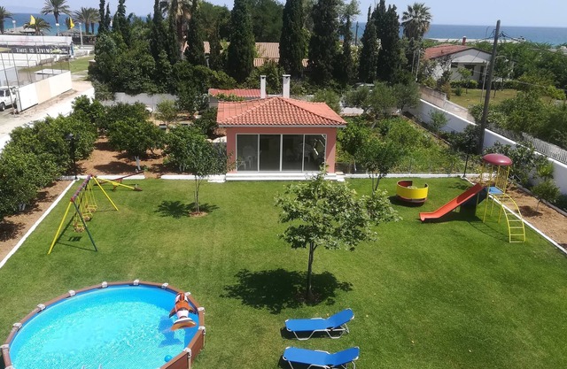 Marathon Beachside Villa Beach 