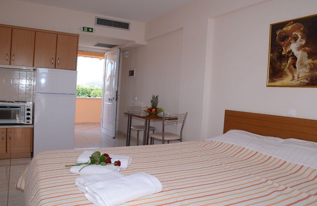 Maria's Filoxenia Suites - Studio (2 guests)