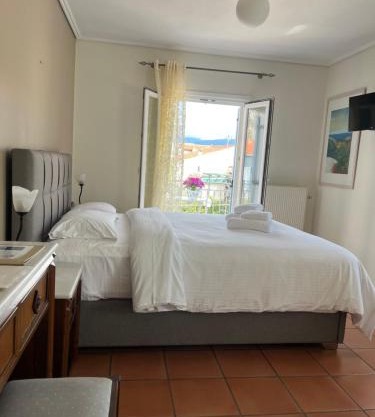 Mira Mare Hotel, Galaxidi