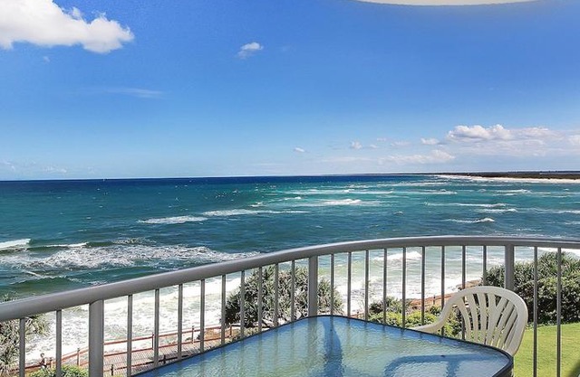 Monterey Lodge Unit 10, 27 Warne Terrace. Kings Beach