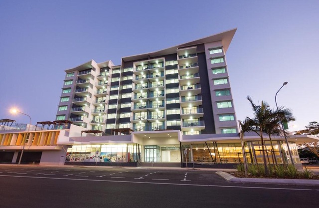 Oaks Mackay Hotel 