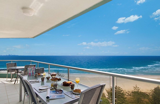 Ocean Plaza Unit 1469 Right on Coolangatta beachfront with FREE Wi-Fi
